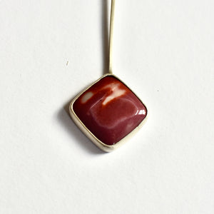 Necklace with square jasper