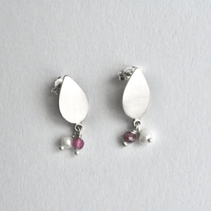 Small drop studs with pearl and tourmaline